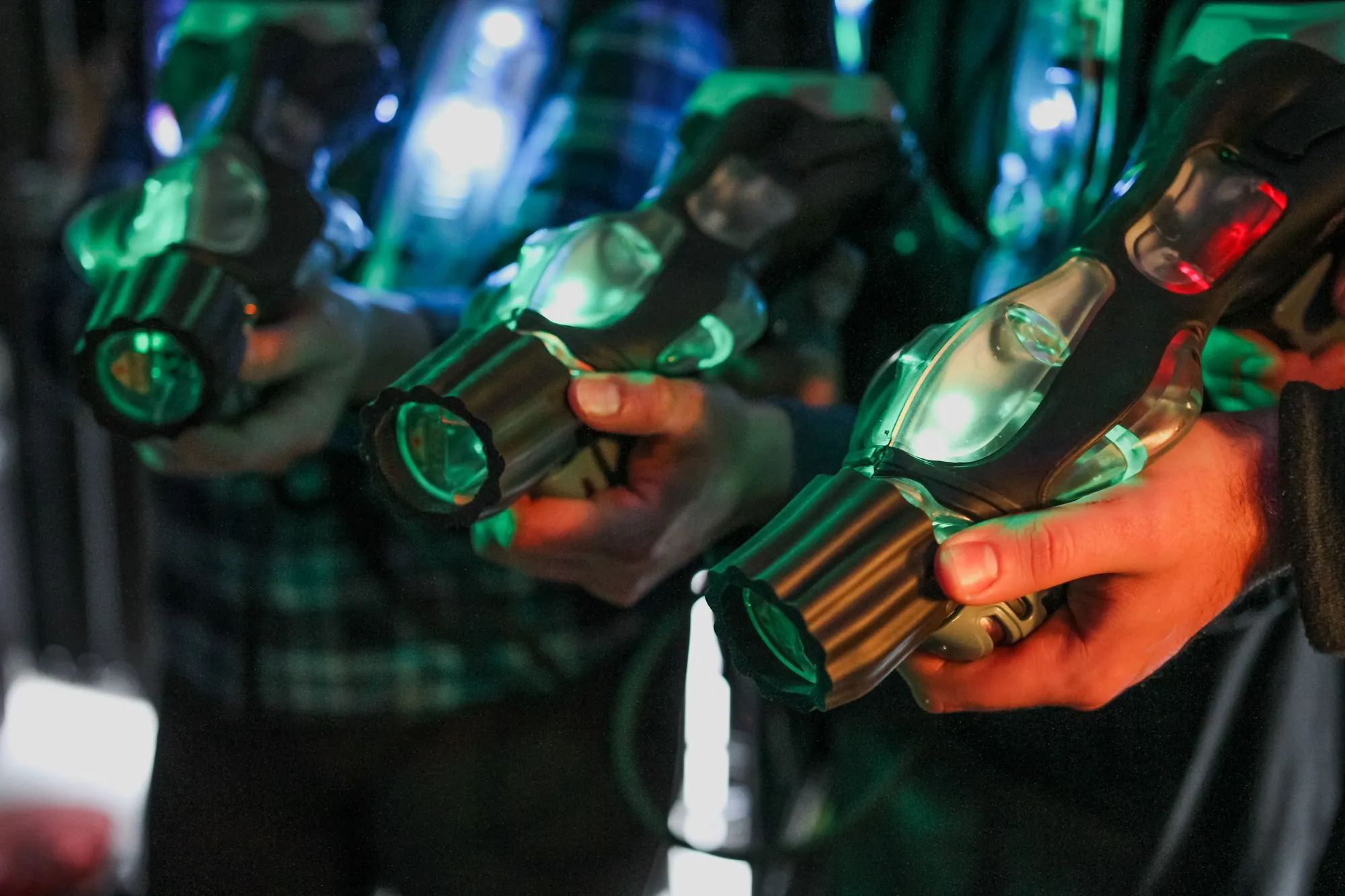 Zbliżenie na markery laser tag — tymczasowe zdjęcie stockowe